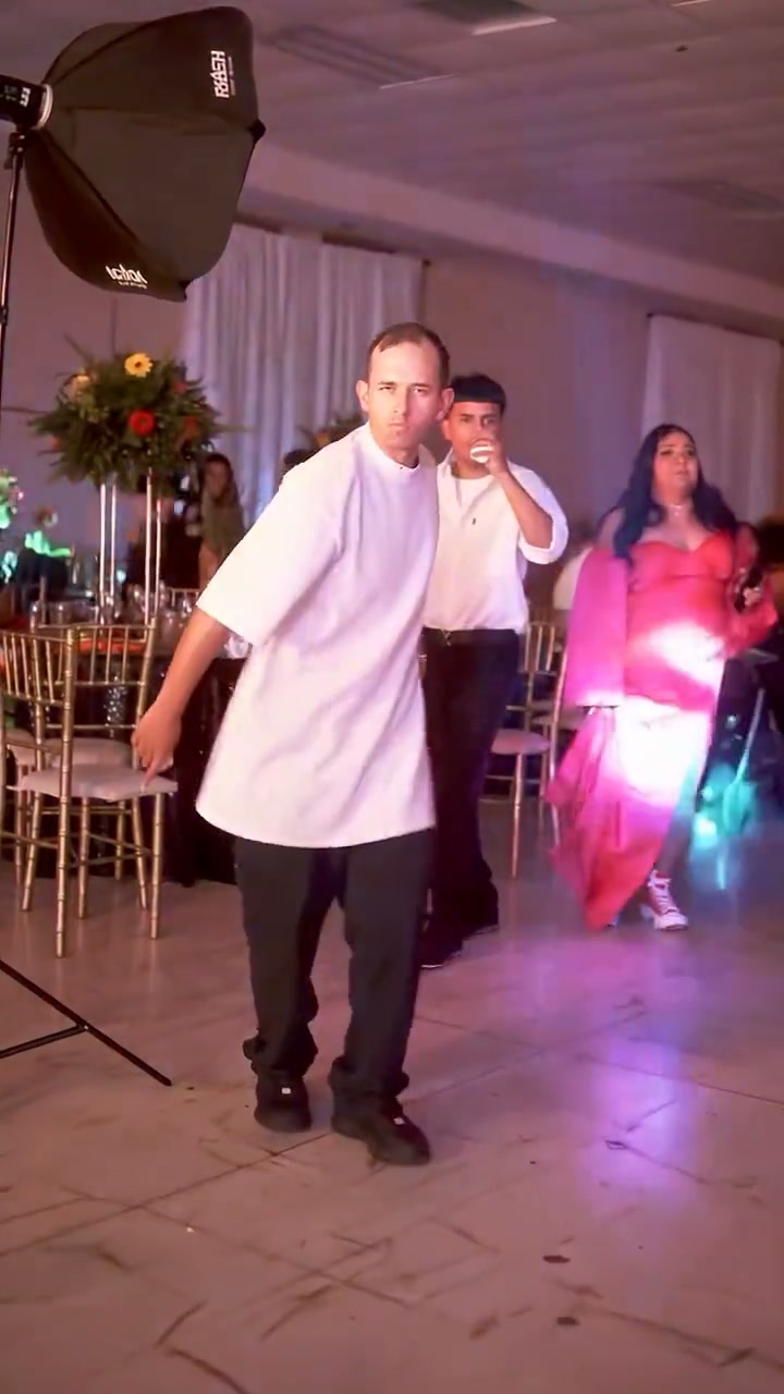 How to Make the Bby Wow Guy AI Video From One Photo (10s, BbY WOW Sound)