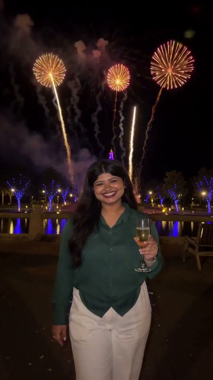 How to Make a Happy New Year AI Video From One Selfie (No Prompt)