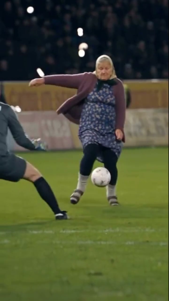 How to Make the Ozil AI Goal Video From One Photo (15s, Trend Sound)
